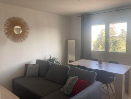 
                                                                                        Colocation
                                                                                         Chambre dans appartement entièrement meublé