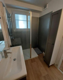 
                                                                                        Colocation
                                                                                         Chambre dans belle coloc 84m2 à Brest