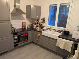 
                                                                                        Colocation
                                                                                         Chambre dans coloc 74m² avec jardin et terrasse