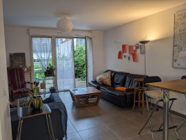 
                                                                                        Location
                                                                                         Chambre dans colocation avec jardin