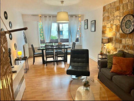 
                                                                                        Colocation
                                                                                         Chambre dans grand appartement lumineux - Reims