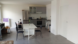 
                                                                                        Colocation
                                                                                         Chambre dans grande colocation