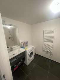 
                                                                                        Colocation
                                                                                         Chambre dans grande colocation
