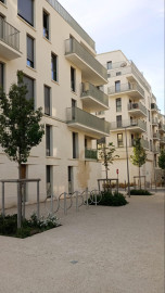 
                                                                                        Colocation
                                                                                         Chambre dans grande colocation