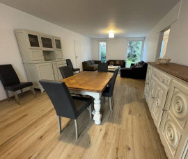 
                                                                                        Colocation
                                                                                         Chambre dans maison 180 m² avec grand jardin