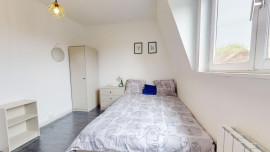 
                                                                                        Colocation
                                                                                         Chambre dans maison meublée 85m² à Roubaix