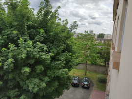 
                                                                                        Colocation
                                                                                         Chambre dans un appartement chaleureux avec salon et salle à manger partagés (loyer tout inclus)