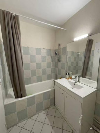 
                                                                                        Colocation
                                                                                         Chambre dans une colocation 74 m²