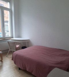 
                                                                                        Colocation
                                                                                         Chambre dans une colocation 80 m² Lille (59000)