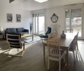 
                                                                                        Colocation
                                                                                         Chambre dans une colocation 93m²