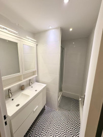 
                                                                                        Colocation
                                                                                         Chambre dans une colocation rénovée
