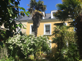 
                                                                                        Colocation
                                                                                         Chambre dans une maison de charme en centre ville