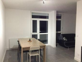 
                                                                                        Colocation
                                                                                         Chambre dispo dans belle coloc 86m²