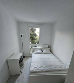 
                                                                                        Colocation
                                                                                         Chambre dispo dans belle coloc 97m²