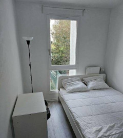 
                                                                                        Colocation
                                                                                         Chambre dispo dans belle coloc 97m²