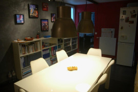 
                                                                                        Colocation
                                                                                         Chambre dispo dans coloc meublée 70m² avec balcon