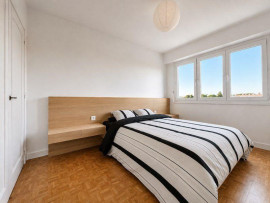 
                                                                                        Colocation
                                                                                         Chambre dispo dans coloc T4 73m² meublé