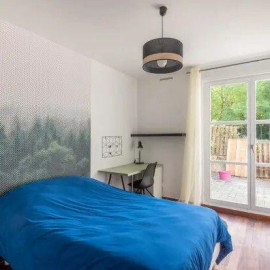 
                                                                                        Colocation
                                                                                         Chambre dispo dans grande coloc 126m²