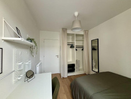 
                                                                                        Colocation
                                                                                         Chambre dispo en coloc 90m² rénovée