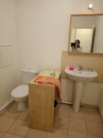 
                                                                                        Colocation
                                                                                         Chambre double F4 spacieux  à  3 mn du RER C et D