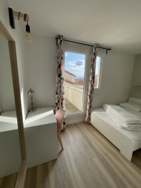 
                                                                                        Colocation
                                                                                         Chambre en colocation - 160 Santy