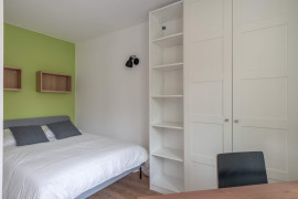 
                                                                                        Colocation
                                                                                         CHAMBRE EN COLOCATION