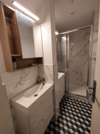 
                                                                                        Colocation
                                                                                         CHAMBRE EN COLOCATION