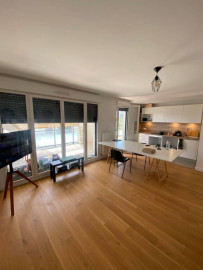 
                                                                                        Colocation
                                                                                         Chambre en colocation à Saint Maur proche RER