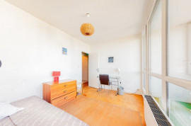Location
Chambre en colocation dans un grand appartement (loyer tout inclus)