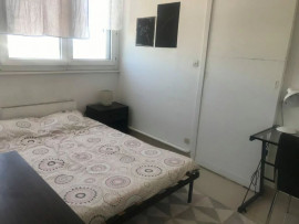 Location
Chambre en colocation dans un grand appartement (loyer tout inclus)