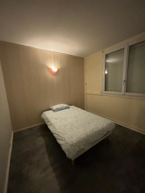 
                                                                                        Location
                                                                                         chambre en colocation dans une maison spacieuse (loyer tout inclus)