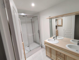 
                                                                                        Colocation
                                                                                         Chambre en colocation meublée- centre Cherbourg