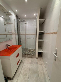Location
chambre encolocation dans une maison spacieuse (loyer tout inclus)