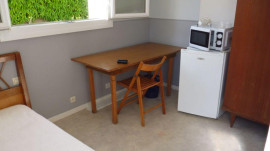 
                                                                                        Colocation
                                                                                         Chambre étudiant meublée chez l'habitant
