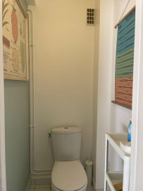 
                                                                                        Colocation
                                                                                         Chambre lumineuse, refaite à neuf proche gare