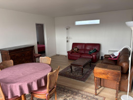 
                                                                                        Colocation
                                                                                         Chambre meublée 12m² dans coloc 110m² calme,
