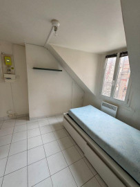 
                                                                                        Location
                                                                                         Chambre meublée 9m2