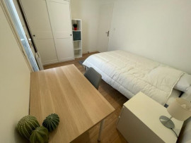 
                                                                                        Colocation
                                                                                         Chambre meublée centre ville, appartement 93 m2