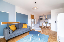 
                                                                                        Colocation
                                                                                         Chambre meublée dans colocation refaite à neuf