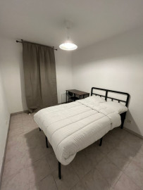
                                                                                        Colocation
                                                                                         Chambre meublée dans une colocation aux Argoulets
