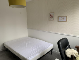 
                                                                                        Colocation
                                                                                         Chambre meublée en colocation à Rennes Clemenceau.