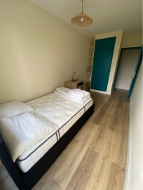 
                                                                                        Location
                                                                                         Chambre privée 11m² meublée, colocation à Melun