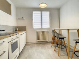 Location
Chambre - Proche centre ville et Ecoles YSCHOOL (loyer tout inclus)