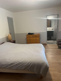 
                                                                                        Colocation
                                                                                         Chambres à louer dans superbe Villa .