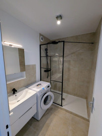 
                                                                                        Colocation
                                                                                         Chambres dispos dans bel coloc refaite à neuf 78m²