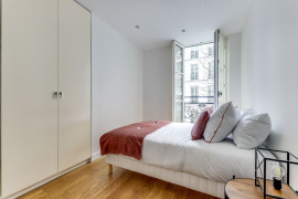 Location
Champs Elysées - Washington 4 Bedrooms (loyer tout inclus)