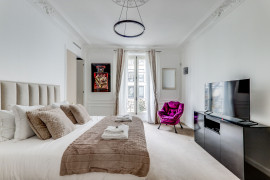 Location
Champs Elysées - Washington 4 Bedrooms (loyer tout inclus)
