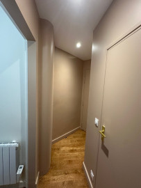 Location
Charmant 1 chambre & 1 salon refait à neuf – Ascenseur, proche métro Porte de Champerret (loyer tout inclus)