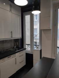 Location
Charmant 2 pièces lumineux disponible les 3 premières semaines de chaque mois- Batignolles Paris 17ème (loyer tout inclus)