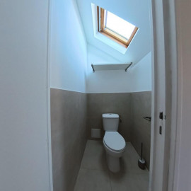 
                                                                                        Location
                                                                                         Charmant 2 pièces meublé refait à neuf – plei